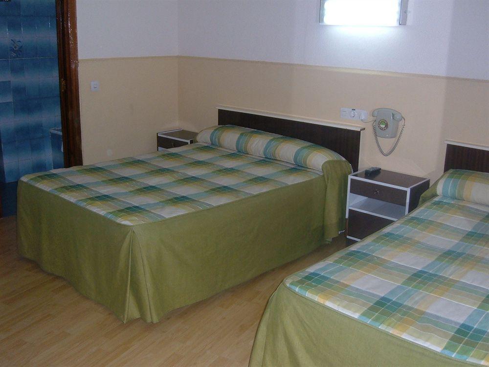 Hostal Olga Madrid Exteriör bild