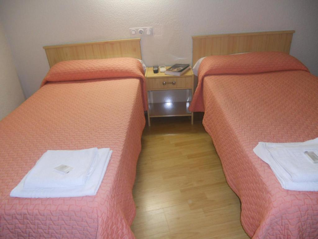 Hostal Olga Madrid Rum bild